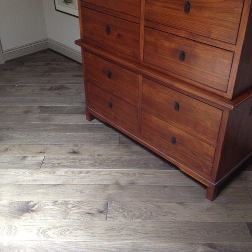 Hemphills-Laminate-Flooring-Dresser